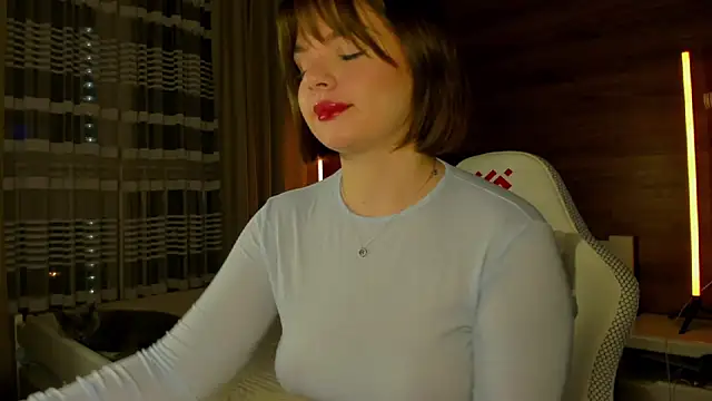 Snapshot of Elizabeth_Hottie_ chatting on May 18, 2026, 11:20 pm Elizabeth Hottie online show from May 18, 2026, 11:20 pm