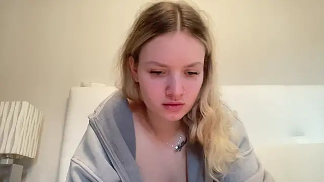 Snapshot of mariemelissah chatting on February 2, 2025, 10:35 am mariemelissah online show from February 2, 2025, 10:35 am