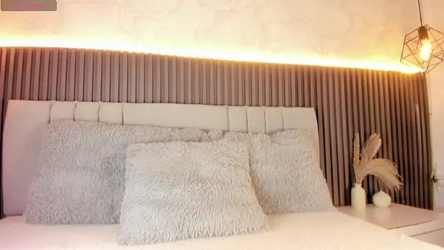 Snapshot of SHANONCLARK chatting on November 27, 2025, 7:14 pm SHANONCLARK online show from November 27, 2025, 7:14 pm