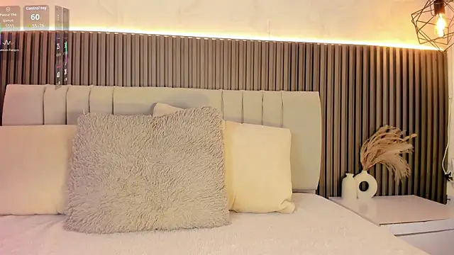 Snapshot of SHANONCLARK chatting on October 16, 2025, 7:11 pm SHANONCLARK online show from October 16, 2025, 7:11 pm