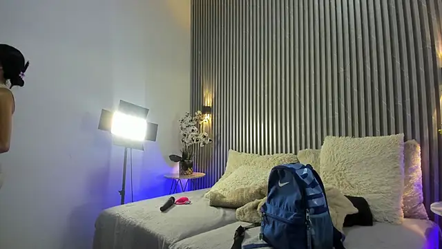 Snapshot of SHANONCLARK chatting on October 17, 2025, 7:04 pm SHANONCLARK online show from October 17, 2025, 7:04 pm