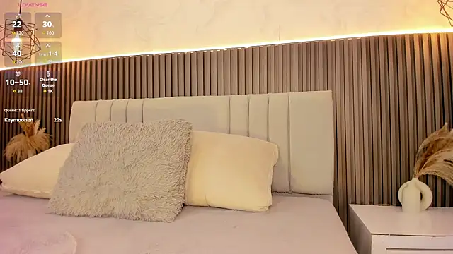 Snapshot of SHANONCLARK chatting on October 10, 2025, 7:15 pm SHANONCLARK online show from October 10, 2025, 7:15 pm