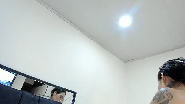 AntonelaNeri online show from October 29, 2025, 3:44 pm