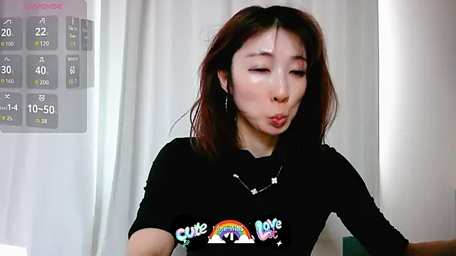 Love me Eri  online show from May 26, 2026, 7:06 am