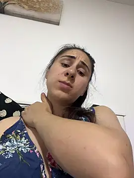Snapshot of JenniferEdith chatting on July 8, 2026, 5:35 pm JenniferEdith online show from July 8, 2026, 5:35 pm