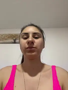 Snapshot of JenniferEdith chatting on July 7, 2026, 5:21 am JenniferEdith online show from July 7, 2026, 5:21 am