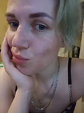 Snapshot of Linda_Gregory chatting on May 18, 2026, 10:36 pm Linda Gregory online show from May 18, 2026, 10:36 pm