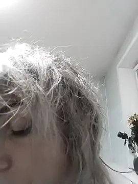 Linda Gregory online show from November 17, 2025, 2:59 am