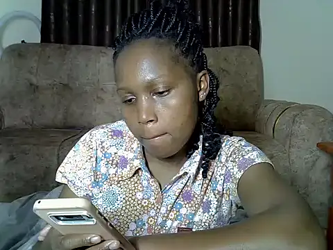 Snapshot of AurelAda chatting on November 28, 2025, 11:49 pm AurelAda online show from November 28, 2025, 11:49 pm