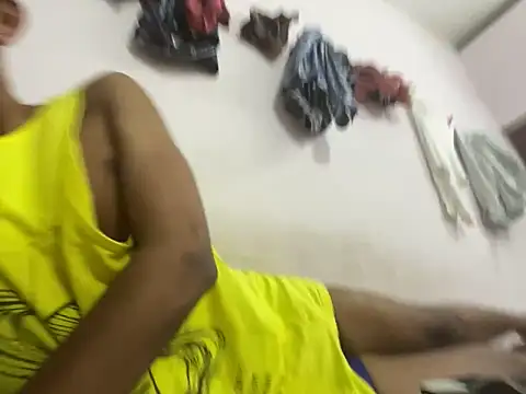 Snapshot of CALVINXXX chatting on October 20, 2025, 12:56 am CALVINXXX online show from October 20, 2025, 12:56 am