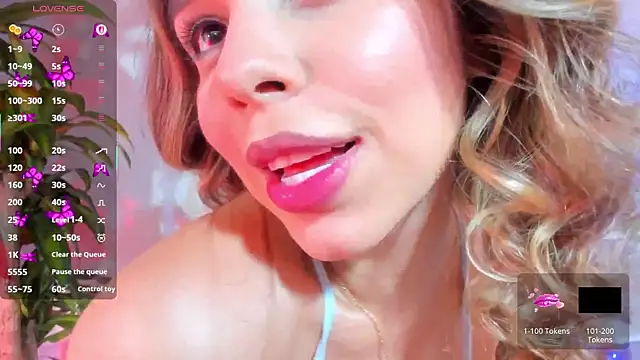 Snapshot of crisbell_lopez chatting on May 24, 2026, 12:32 am crisbell lopez online show from May 24, 2026, 12:32 am
