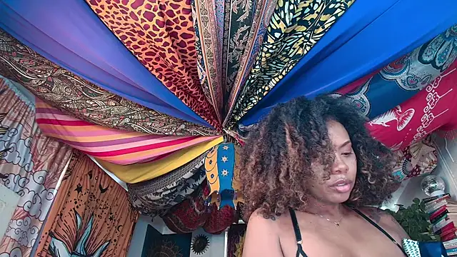 Snapshot of ElizaGrey_ chatting on August 4, 2026, 4:33 pm ElizaGrey online show from August 4, 2026, 4:33 pm