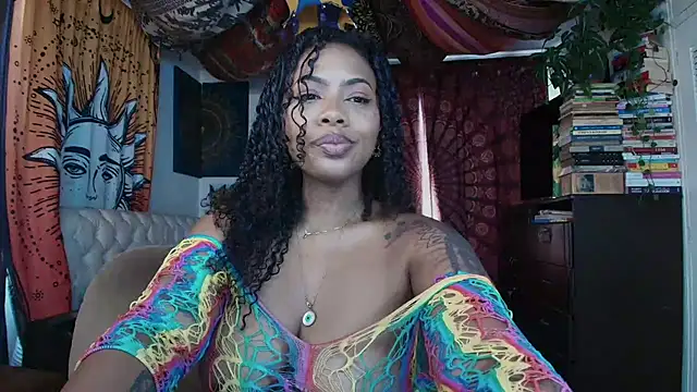 Snapshot of ElizaGrey_ chatting on May 21, 2026, 2:14 pm ElizaGrey online show from May 21, 2026, 2:14 pm