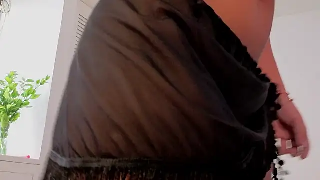 Snapshot of Princess_Celta chatting on March 13, 2026, 9:42 pm Princess Celta online show from March 13, 2026, 9:42 pm