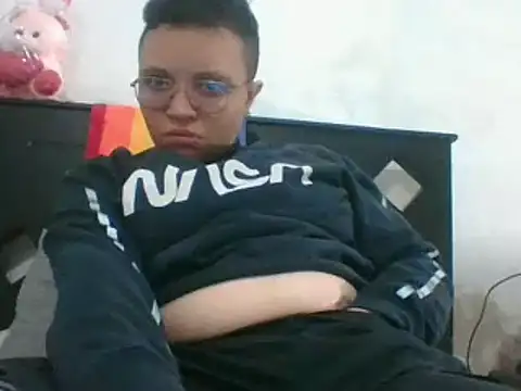 EdenJupiter online show from October 14, 2025, 2:56 am