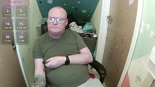 Snapshot of FriendlyDave chatting on February 26, 2025, 3:10 pm FriendlyDave online show from February 26, 2025, 3:10 pm