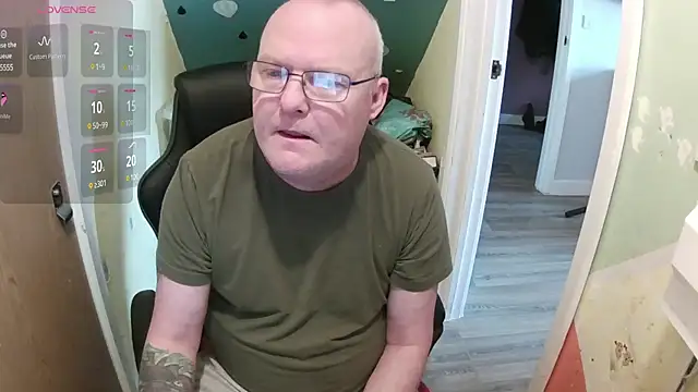 Snapshot of FriendlyDave chatting on February 27, 2025, 7:51 am FriendlyDave online show from February 27, 2025, 7:51 am