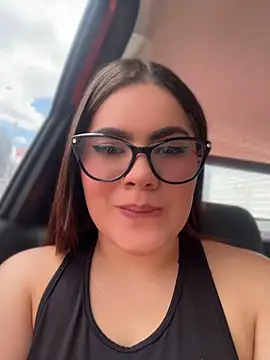 Snapshot of Valenhill@xh chatting on July 14, 2026, 3:29 pm Valenhillxh online show from July 14, 2026, 3:29 pm