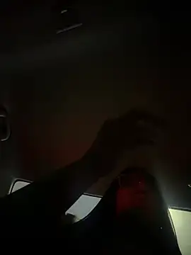 Lia flowers online show from March 13, 2026, 11:32 pm