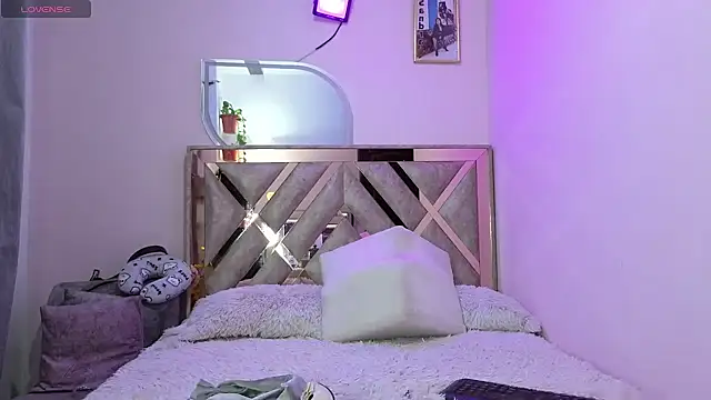 Mariana collins99 online show from October 17, 2025, 4:27 am