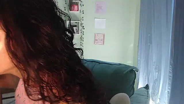 BeellyDance online show from May 4, 2026, 3:26 pm