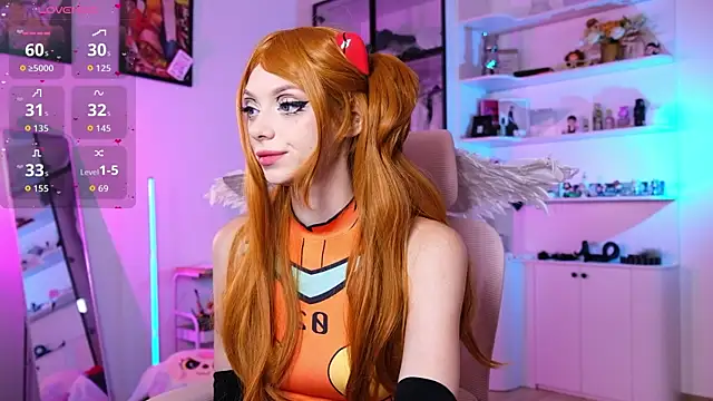 Snapshot of HolliWould_ chatting on August 7, 2026, 10:16 pm HolliWould online show from August 7, 2026, 10:16 pm