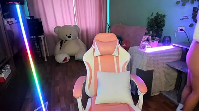 Snapshot of Queen_baby chatting on October 22, 2025, 3:17 am Queen baby online show from October 22, 2025, 3:17 am