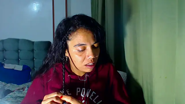 AmaraRoberts420 online show from February 1, 2026, 11:36 pm