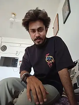 Snapshot of Instant_charger@xh chatting on May 20, 2026, 5:04 am Instant chargerxh online show from May 20, 2026, 5:04 am