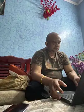 Dick 6inches online show from March 15, 2026, 4:36 pm