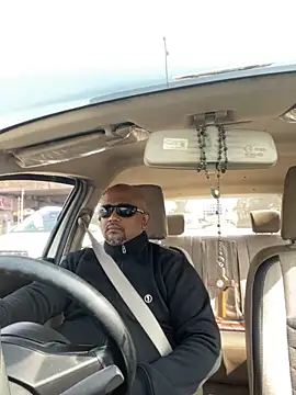 Dick 6inches online show from December 1, 2025, 6:36 am