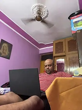 Dick 6inches online show from June 21, 2026, 8:03 pm