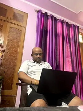 Dick 6inches online show from October 13, 2025, 3:41 am