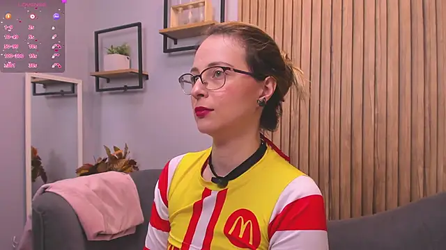 AmbeerWood  online show from March 18, 2026, 3:35 pm