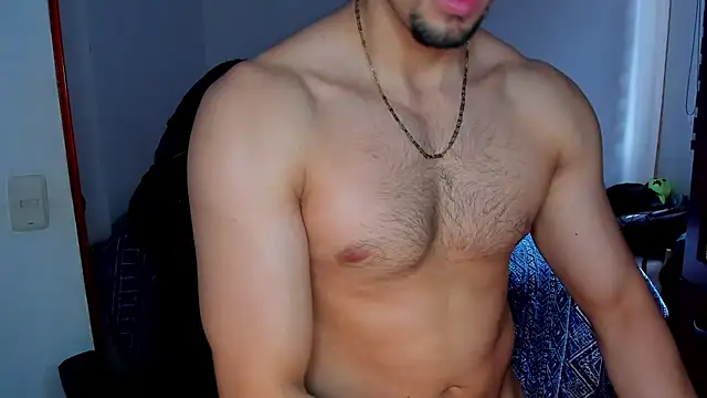 Snapshot of Tommy_Bred chatting on December 3, 2025, 6:40 pm Tommy Bred online show from December 3, 2025, 6:40 pm