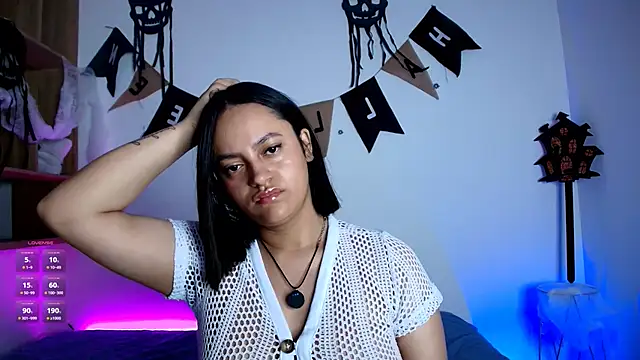 VICTORIABLACK xh online show from October 10, 2025, 11:11 am