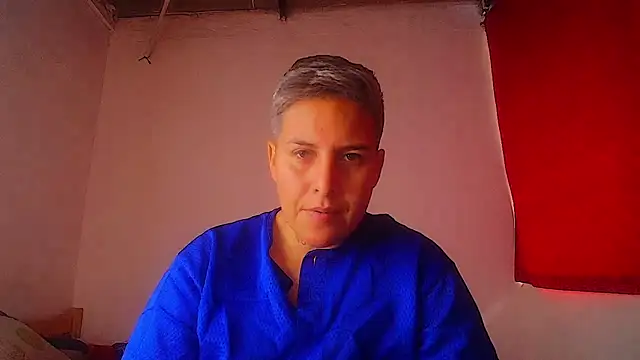 Yessi rousse online show from October 8, 2025, 3:02 pm