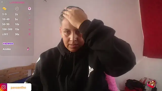 Yessi rousse online show from October 18, 2025, 1:46 pm