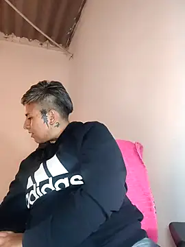 Yessi rousse online show from February 23, 2026, 8:42 pm