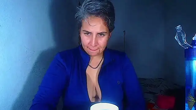 Yessi rousse online show from July 23, 2026, 12:24 am
