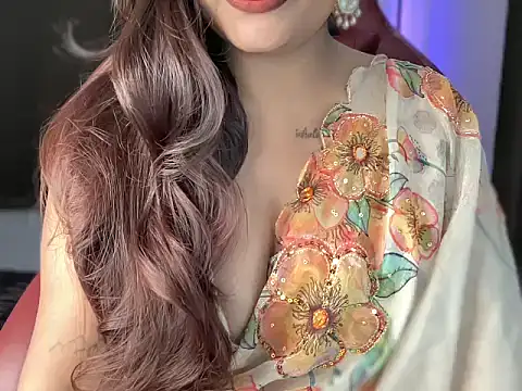 Snapshot of shanayaaa_1 chatting on November 14, 2025, 6:55 pm shanayaaa 1 online show from November 14, 2025, 6:55 pm