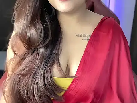 Snapshot of shanayaaa_1 chatting on November 11, 2025, 6:47 pm shanayaaa 1 online show from November 11, 2025, 6:47 pm