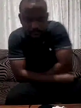 Snapshot of TheTwist chatting on February 3, 2025, 10:21 pm TheTwist online show from February 3, 2025, 10:21 pm