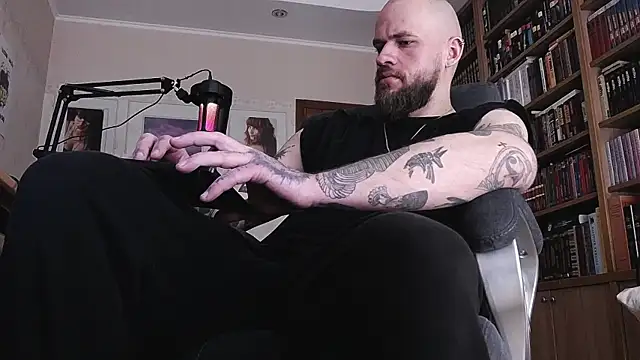 FindomJason online show from May 2, 2026, 6:18 am