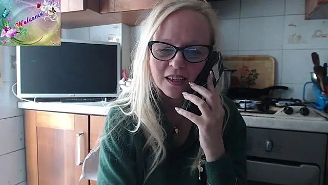 martachatte online show from November 15, 2025, 9:24 am