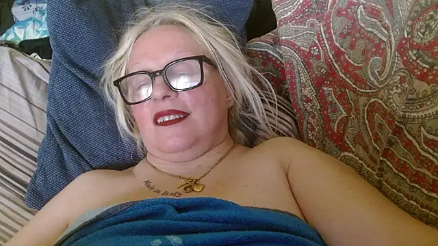 Snapshot of martachatte chatting on June 23, 2026, 6:44 am martachatte online show from June 23, 2026, 6:44 am