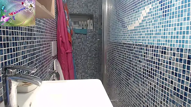 martachatte online show from November 7, 2025, 9:41 pm