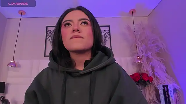 Snapshot of Rebeca_jones chatting on November 13, 2025, 12:31 pm Rebeca jones online show from November 13, 2025, 12:31 pm