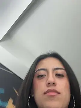 Rebeca jones online show from March 6, 2025, 7:32 pm