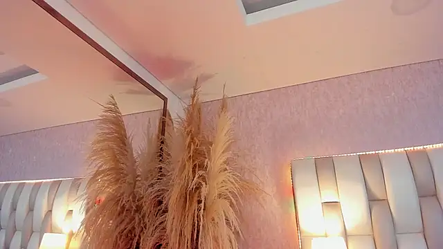 Snapshot of Rebeca_jones chatting on August 7, 2026, 12:11 pm Rebeca jones online show from August 7, 2026, 12:11 pm
